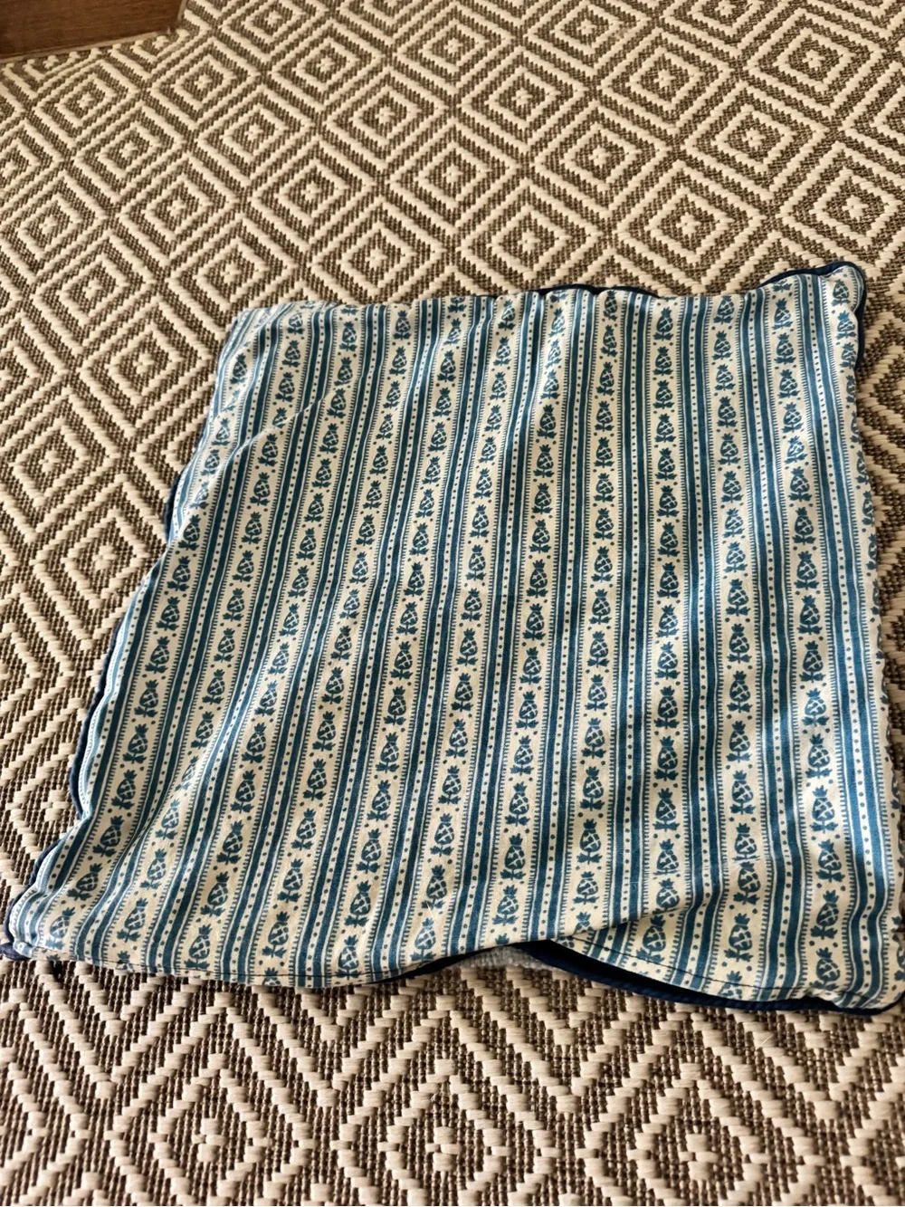 Needlepoint throw pillow cover